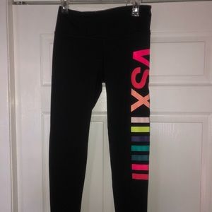Victoria Secret Leggings never worn.